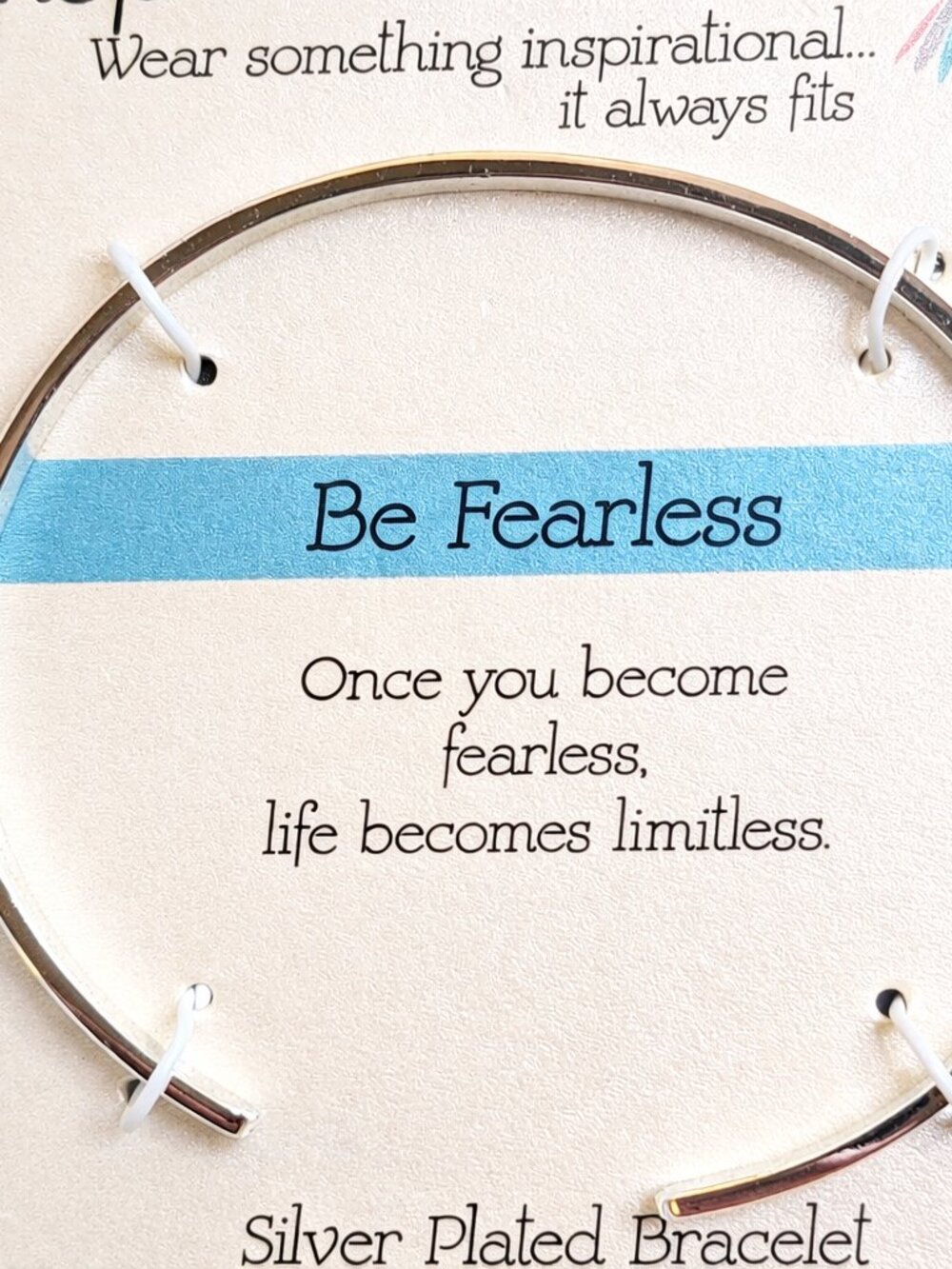 NWT‎ Inspirational Sulver Plated "Be Fearless" Bracelet